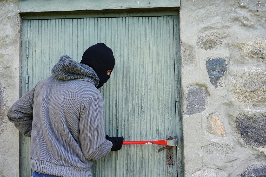 THEFT AND VANDALISM DAMAGE INSURANCE CLAIMS LAWYER